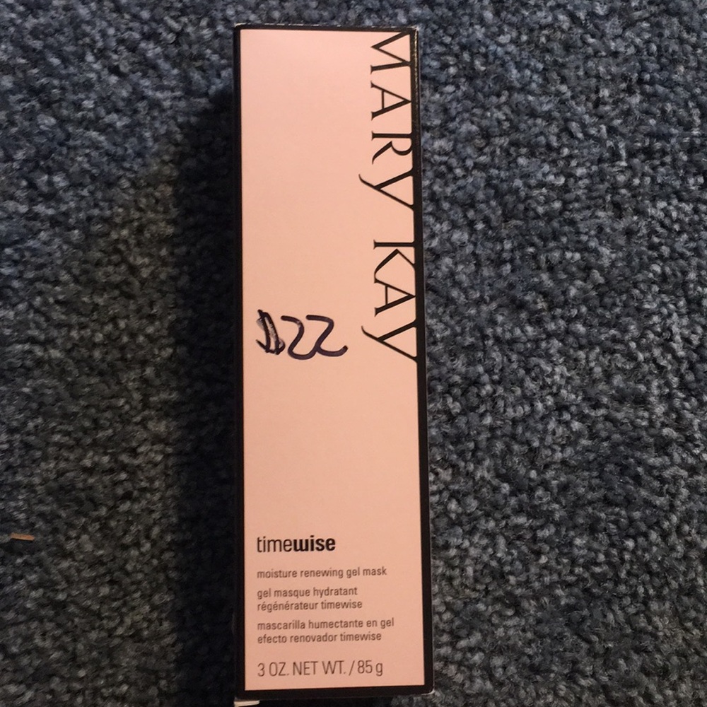 Mary Kay time wise moisture renewing gel mask